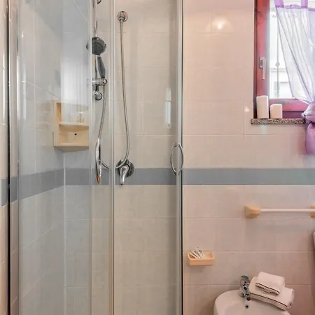 Apartment Glorious Le Pavoncelle-1bedapt B4 Sleep4
