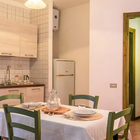 Glorious Le Pavoncelle-1bedapt B4 Sleep4 Apartment Santa Teresa Gallura