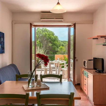 Glorious Le Pavoncelle-1bedapt B4 Sleep4 * Santa Teresa Gallura