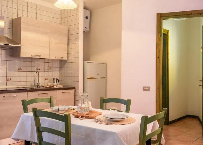 Glorious Le Pavoncelle-1bedapt B4 Sleep4 Appartement Santa Teresa Gallura